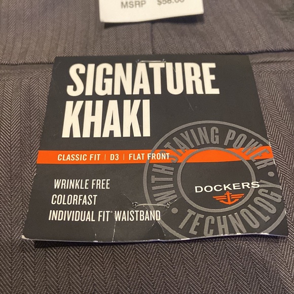 NWT DOCKERS Signature Khaki Size 34X29 Classic Fit Pants - Picture 4 of 8